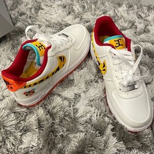 WMNS AIR FORCE 1 07 LX (year of the tiger). NIKE woman’s size 7.5